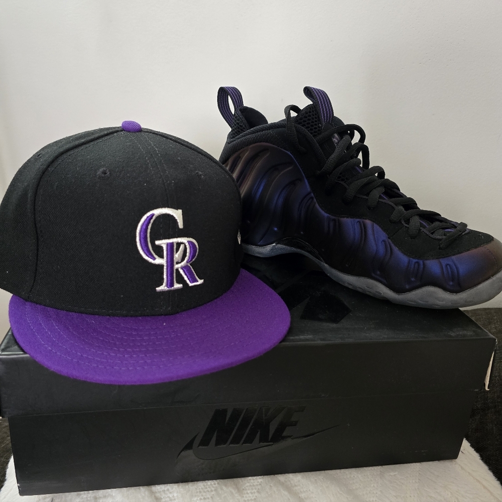Nike Men’s Black & Purple Foamposite Casual Sneaker